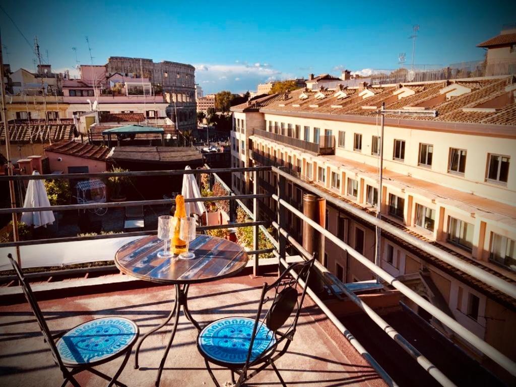 Attico Loft & Rooftop Colosseo Rome Exterior photo